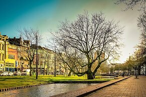 Maurits Apartments & Suites