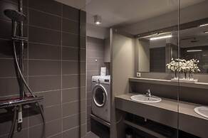 Maurits Apartments & Suites