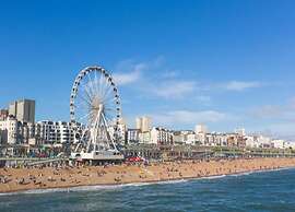Apartment in Brighton Near the Beach