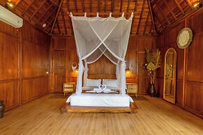 Dani Beach Villa Penuktukan