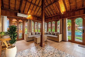 Dani Beach Villa Penuktukan