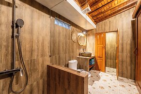 Dani Beach Villa Penuktukan