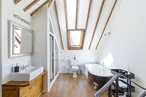 Apartment in Brighton Near Brighton Beach
