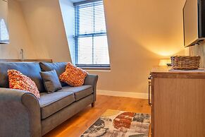 Apartment in Matlock Near Peak District Trails