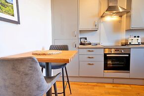 Apartment in Matlock Near Peak District Trails