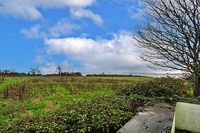 Cottage in Cornwall With Sea Views & BBQ
