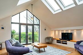 Cottage in Cornwall With Sea Views & BBQ