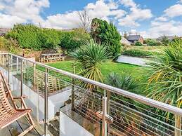 Cottage in Cornwall With Sea Views & BBQ