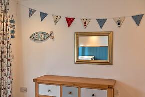 Cottage in Cornwall With Sea Views & BBQ