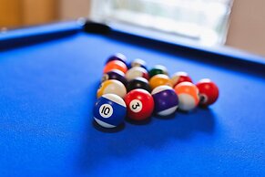 Bungalow in Mainsforth With Games Room