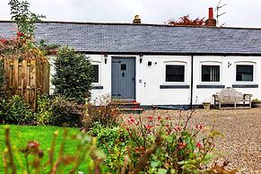 Bungalow in Mainsforth With Games Room