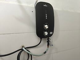 OYO 91139 Selesa Inn