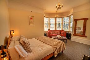 Apartment in Brighton Near the Beach