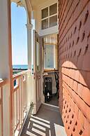 Apartment in Brighton Near the Beach