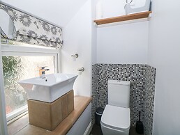 Bank Cottage