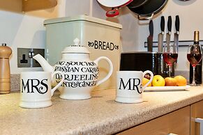 Historical Cottage in Ingleton, No Deposit