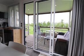 Chalet by Hegermeer With Harbor Access