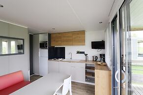 Chalet by Hegermeer With Harbor Access