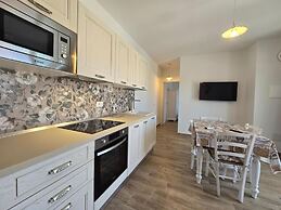 Home Geranio With Private Garden