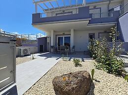 Home Geranio With Private Garden