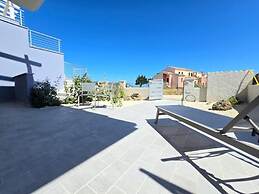 Home Geranio With Private Garden