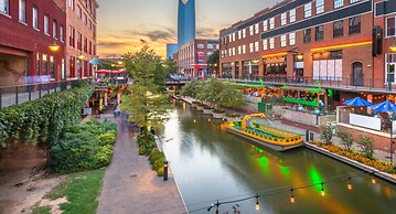 Cozy Urban Getaway Near Paseo Arts 31A