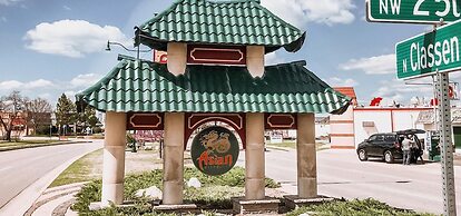 Cozy Urban Getaway Near Paseo Arts 31A