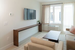 Boardwalk Suites & Residences By Kasa