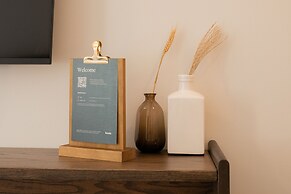 Boardwalk Suites & Residences By Kasa