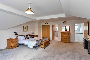 Cottage in Northumberland With Riverside Walk