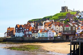 Cottage in Whitby Near Scenic Seafront
