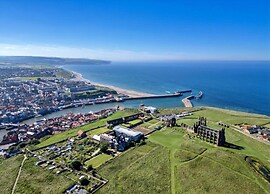 Cottage in Whitby Near Scenic Seafront