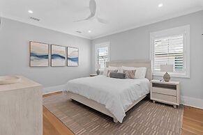 712 Ocean Blvd by Avantstay New Construction w/ Pool, Game Zone, Priva