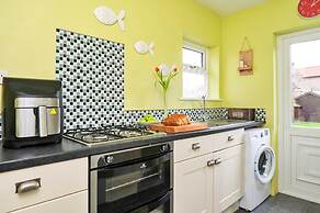 Seaside Getaway in Kinmel Bay, No Deposit