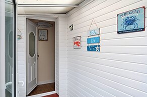 Seaside Getaway in Kinmel Bay, No Deposit