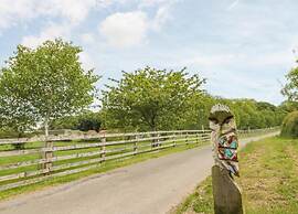 Lodge in Thirsk With Spa & Scenic Trails