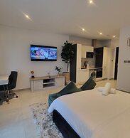 The Signature Cozy Luxury Apartments