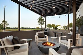 LivSmart Studios By Hilton Kokomo