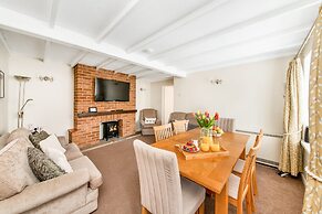 Cottage in Thirsk With Scenic Trails & Spa
