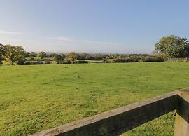 Cottage in Thirsk With Scenic Trails & Spa
