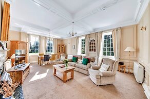 Lodge in Thirsk With Scenic Trails & Spa