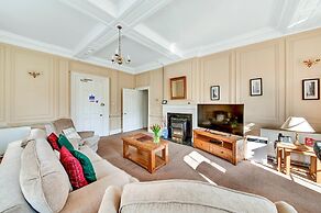 Lodge in Thirsk With Scenic Trails & Spa