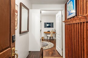 Cozy and Convenient 2BR in Vail Village - Walk to Gondola One