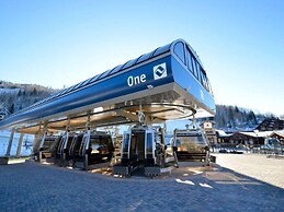 2 Bedroom Mountain Condo in Vail Village at Gondola One