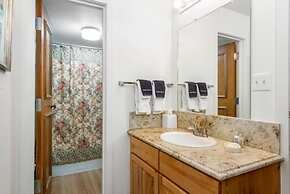 2 Bedroom Mountain Condo in Vail Village at Gondola One