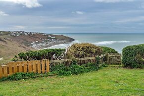 Cottage in Cornwall With Stunning Sea Views