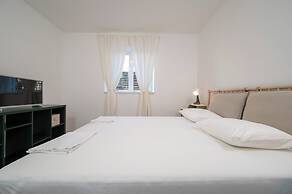 Beachfront apartments Nincevic