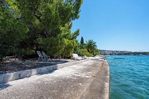 Beachfront apartments Nincevic