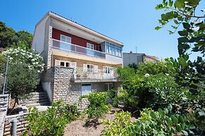 Beachfront apartments Nincevic