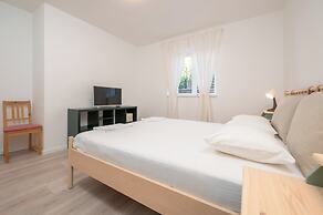 Beachfront apartments Nincevic